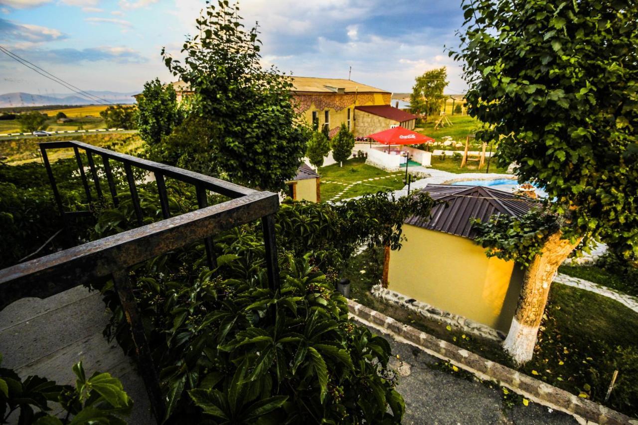 Oazis Hotel Noratus ภายนอก รูปภาพ
