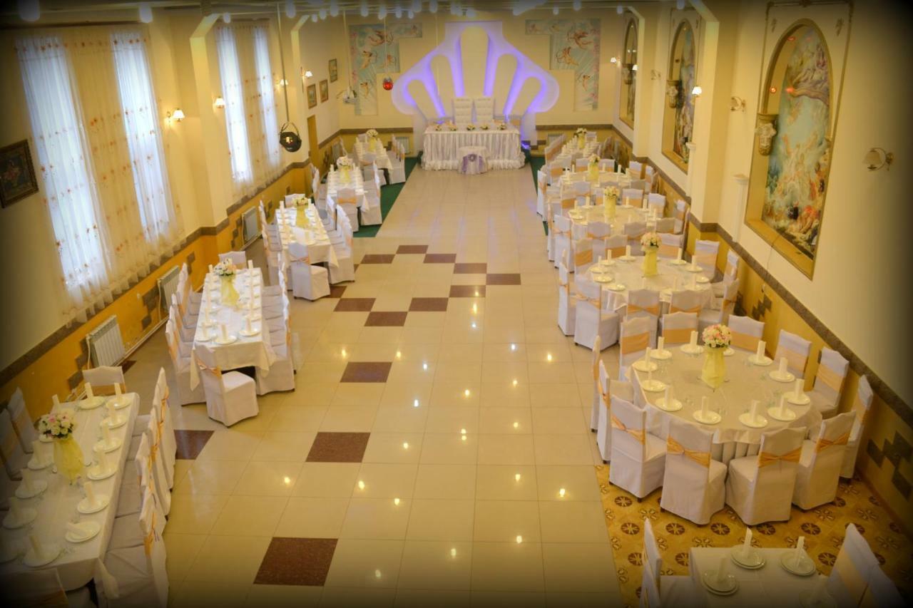 Oazis Hotel Noratus ภายนอก รูปภาพ